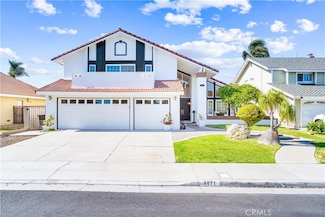 8871 Dorsett Dr, Huntington Beach, CA 92646