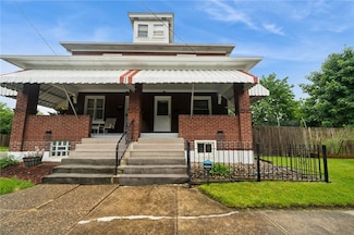 130 S 11th St, Jeannette, PA 15644