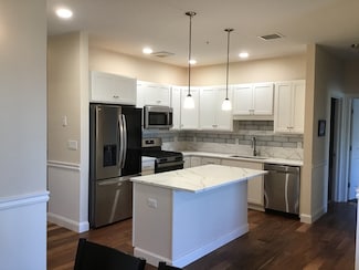 45 Plaza Way Unit 406, Plymouth, MA 02360