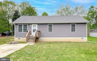7879 Wicker Ln, La Plata, MD 20646