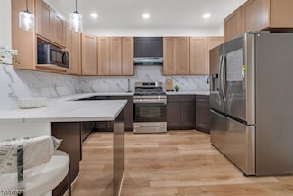 2730 Vauxhall Rd, Union, NJ 07083