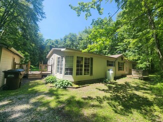 1477 Friendly Ln, Williamsburg, OH 45176