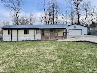 5012 Pond Rd, Cloverdale, IN 46120