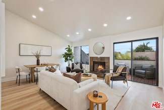 164 W 220th St Unit 10, Carson, CA 90745