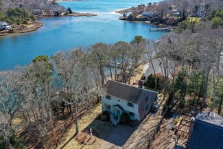53 Mattapan St, Teaticket, MA 02536