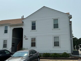 5861 SW 22nd Terrace Unit 4, Topeka, KS 66614
