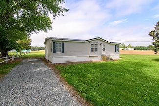 32764 Elmore Rd, Painter, VA 23420