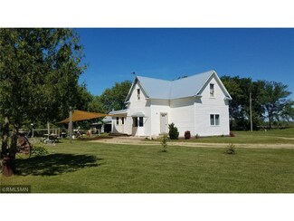 39827 205th Ave, Clarissa, MN 56440
