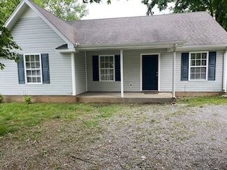 111 North St, Portland, TN 37148
