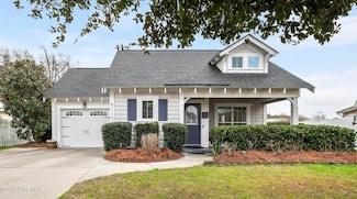 1110 Caney Ct, Southport, NC 28461