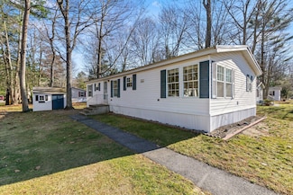 8 Castine Dr, Old Orchard Beach, ME 04064