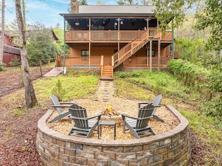 138 Autumn Ln, Blairsville, GA 30512
