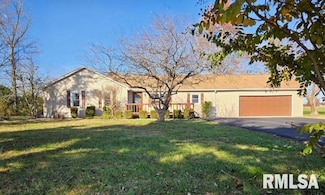 12266 E Violet Rd, Mount Vernon, IL 62864