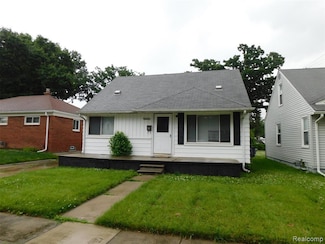 24234 Wilmot Ave, Eastpointe, MI 48021