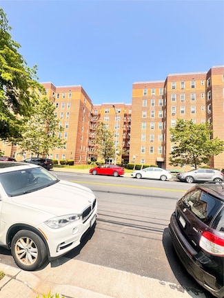 30-11 Parsons Blvd Unit 3P, Flushing, NY 11354