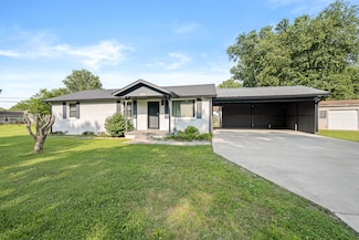 118 Markum Dr, La Vergne, TN 37086