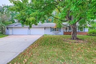 8656 Imperial Ave S, Cottage Grove, MN 55016