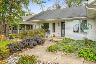 323 Candlewick Dr NE, Poplar Grove, IL 61065