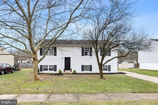 15 Sue Ln, Newark, DE 19711