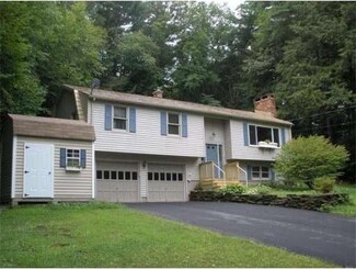 15 Old Stage Rd, West Hatfield, MA 01088