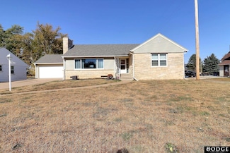 202 E Elk St, Hooper, NE 68031