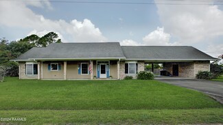 109 West Dr, New Iberia, LA 70563