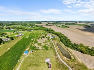 27900 E Carswell Rd, Buckner, MO 64016