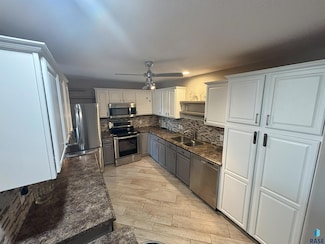 3710 E Peony Place Unit 207, Sioux Falls, SD 57103