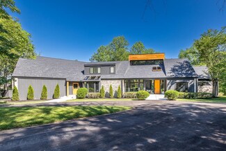 633 Rocky Point Rd, Cordova, TN 38018