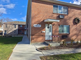 24 Glenwood Ave Unit 8, Norwalk, CT 06854