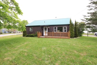 26 Sunbury Ave, Bangor, ME 04401