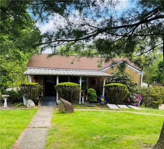 389 Beech Rd, Pittsburgh, PA 15239