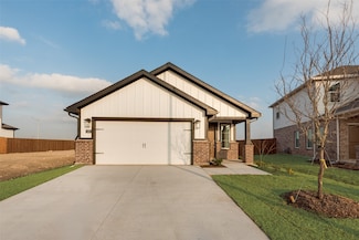 128 Cranz Farm Dr, Saginaw, TX 76179