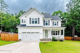216 Vanderbuilt Ct, Aberdeen, NC 28315