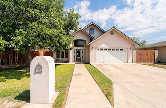 105 Evans St, Del Rio, TX 78840