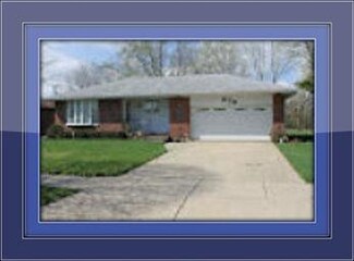 936 S Mcaree Rd, Waukegan, IL 60085