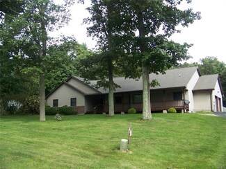 220 High Point Dr, Saylorsburg, PA 18353