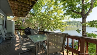 26505 Mesa Dr, Rocky Mount, MO 65072