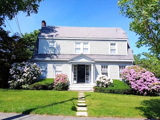 36 Rockaway Ave, Marblehead, MA 01945