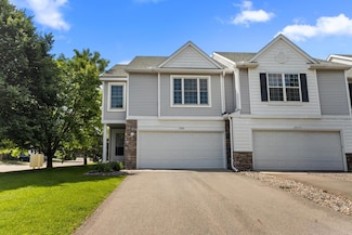 15641 Flight Ln, Saint Paul, MN 55124