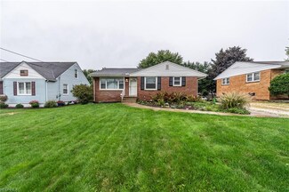 174 Hallum St SW, North Canton, OH 44720