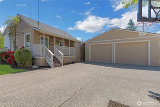 2016 Initial Ave, Enumclaw, WA 98022