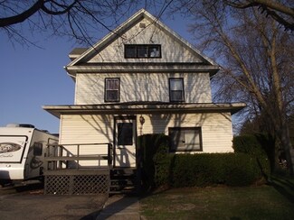 344 Galena St, Benton, WI 53803