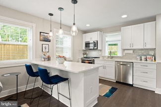 23 Mount Vernon Ave, Alexandria, VA 22301