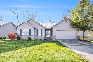 340 Carefree Ct, Niles, MI 49120