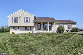 250 Double Play Dr, Gettysburg, PA 17325