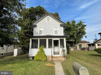 88 Grove St, West Deptford, NJ 08086
