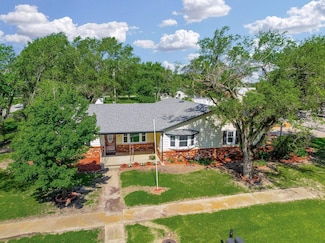 305 N Williams St, Udall, KS 67146
