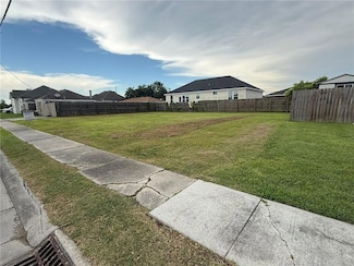 3505 Gallo Dr, Chalmette, LA 70043