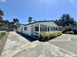 1601 Rhododendron Dr Unit 676, Florence, OR 97439